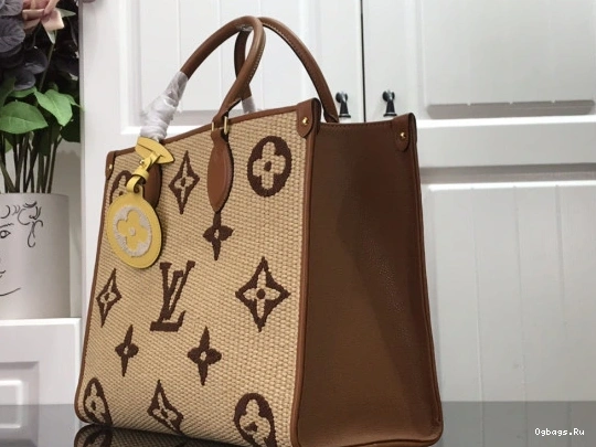 LOUIS ONTHEGO VUITTON MM 0418